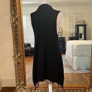 JOSEPH A Black Fringe Sweater Vest Size: Small